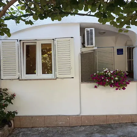 Apartman Luka Vrsar Exterior photo